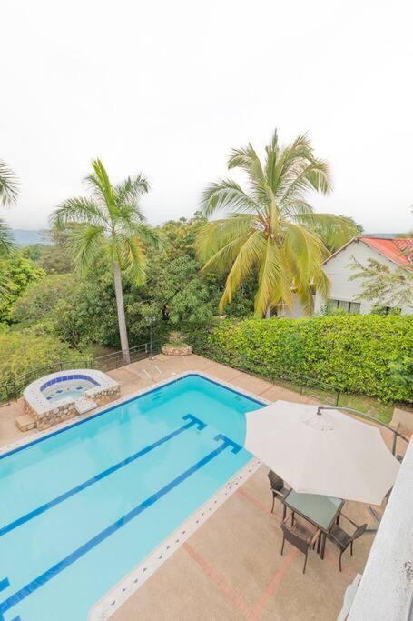 Villa Amazing House Private Swimming Pool & Air Conditioner