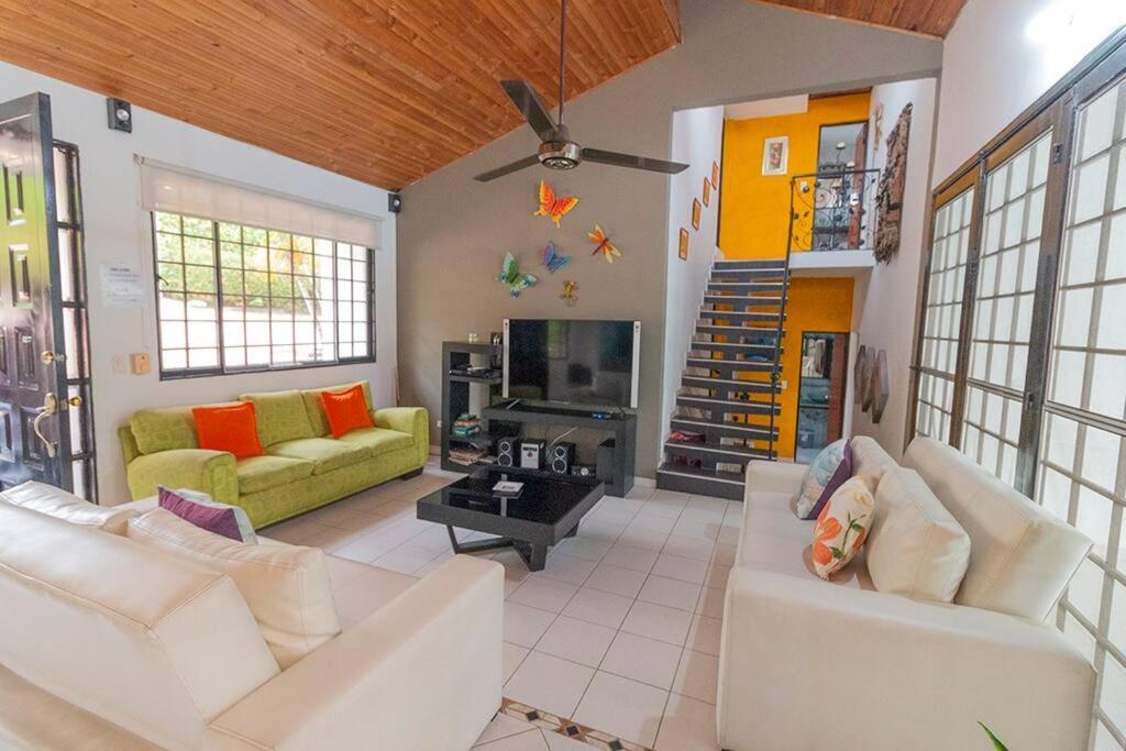 Villa Amazing House Private Swimming Pool & Air Conditioner