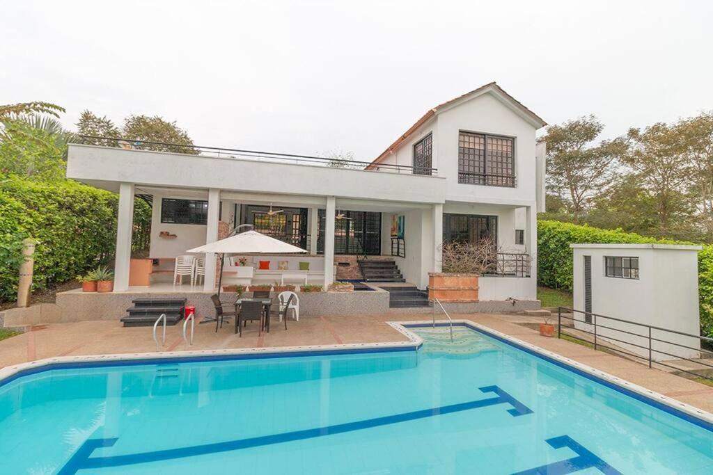 Villa Amazing House Private Swimming Pool & Air Conditioner *