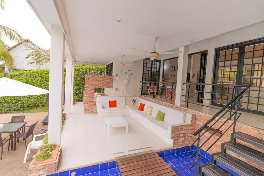 Amazing House Private Swimming Pool & Air Conditioner Villa *