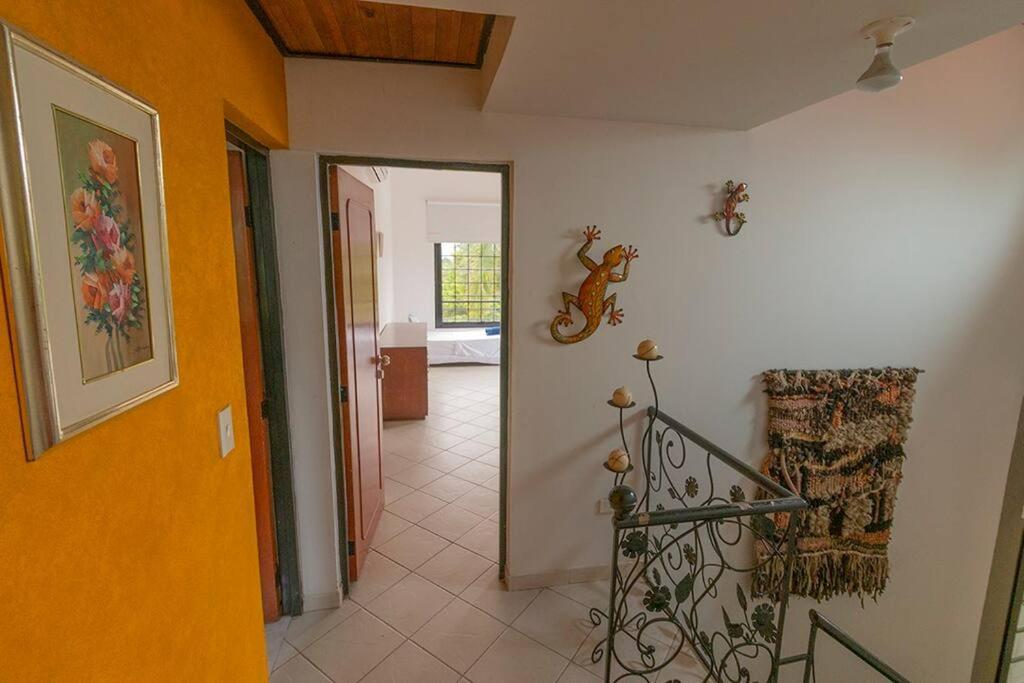 Amazing House Private Swimming Pool & Air Conditioner Villa Melgar