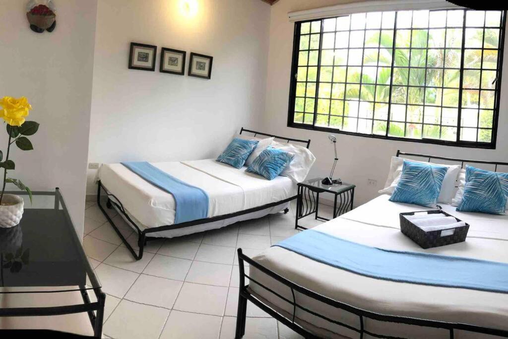 Amazing House Private Swimming Pool & Air Conditioner Villa Melgar