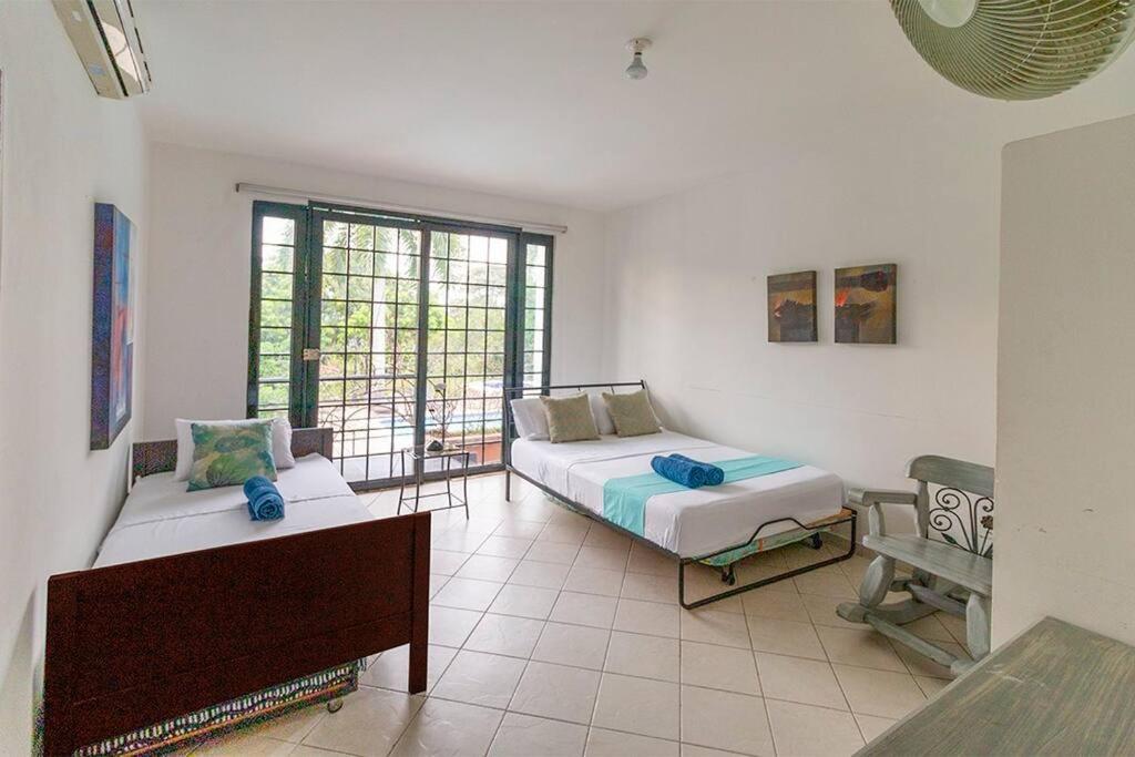 Amazing House Private Swimming Pool & Air Conditioner * Melgar