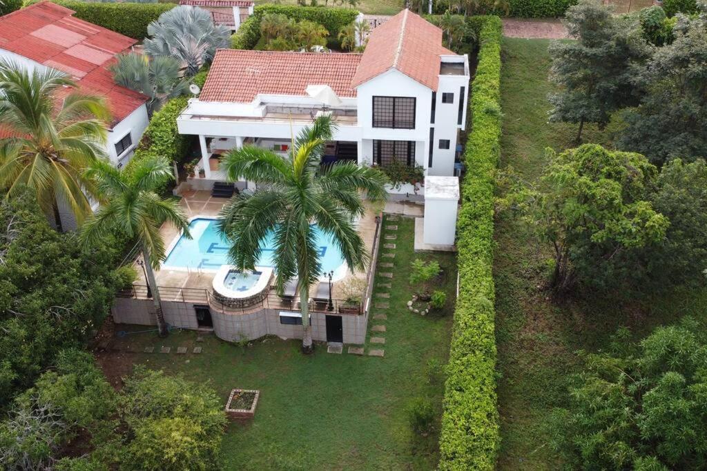 Villa Amazing House Private Swimming Pool & Air Conditioner