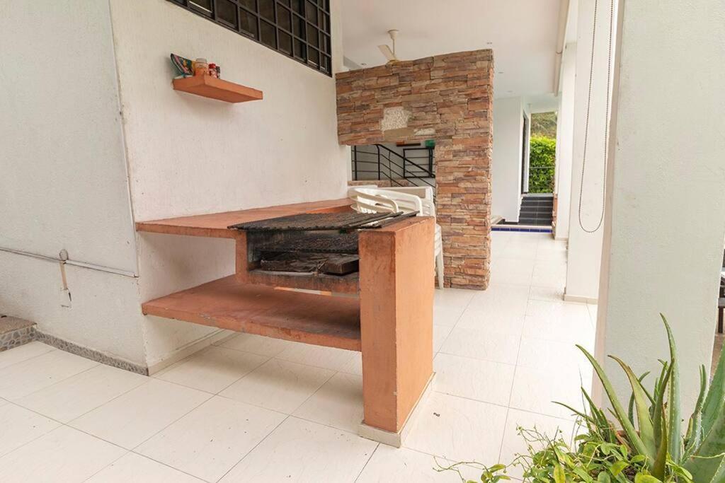 Amazing House Private Swimming Pool & Air Conditioner