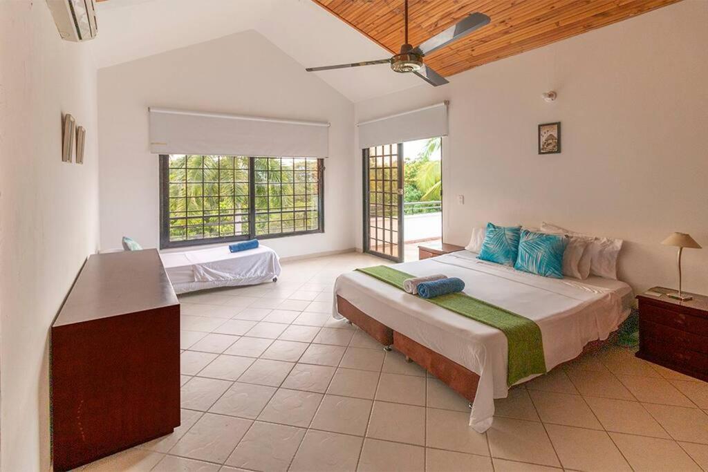 Villa Amazing House Private Swimming Pool & Air Conditioner Melgar